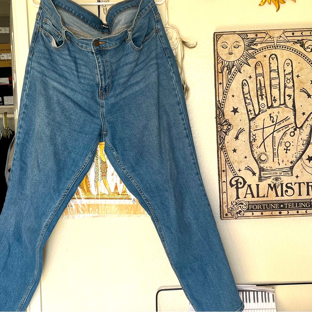 fashion nova high rise mom jeans 💙